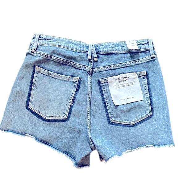 Good American Bombshell Shorts Size 14 / 32
Bombshell Jean High Rise NWT - Picture 3 of 7